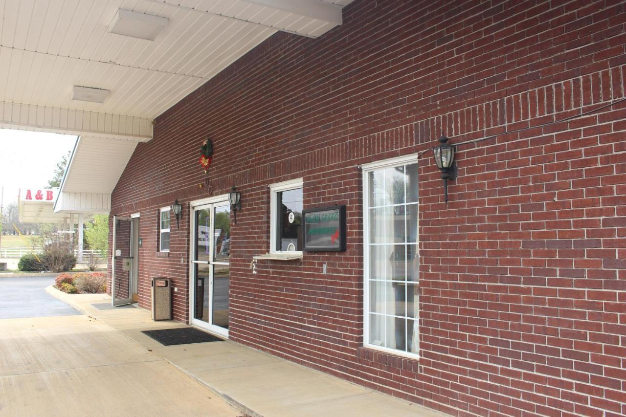 Deerfield Inn Adamsville Eksteriør billede