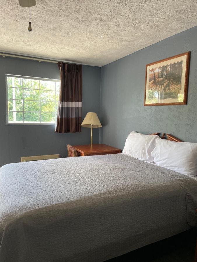Deerfield Inn Adamsville Eksteriør billede
